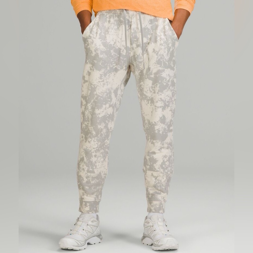 Men’s Lululemon City Sweat Jogger Size Medium ‘Spectral White Opal Silver Drop’